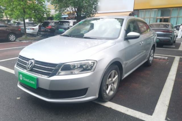 Used Volkswagen Lavida 2013 Revised Classic 1.6L Automatic Fashion Edition