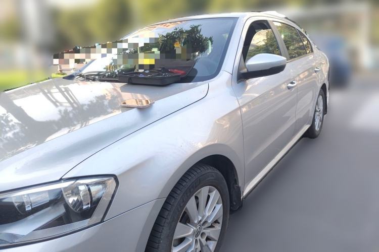 Used Volkswagen Lavida 2013 Restyled Classic 1.6L Automatic Comfort Edition Guazi used car, China used car export, Used car for sale, Used  cars, Cheapest cars for sale