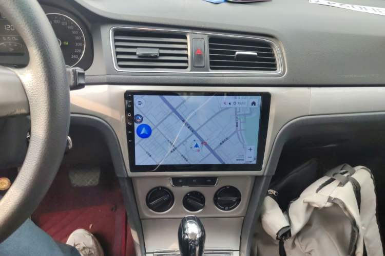 Used Volkswagen Lavida 2013 Restyled Classic 1.6L Automatic Comfort Edition Audio And AC Panel