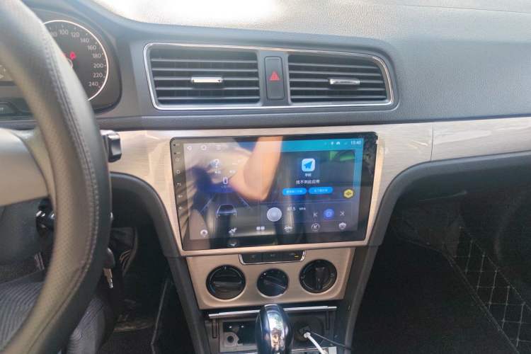 Used Volkswagen Lavida 2013 Restyled Classic 1.6L Automatic Comfort Edition Audio And AC Panel