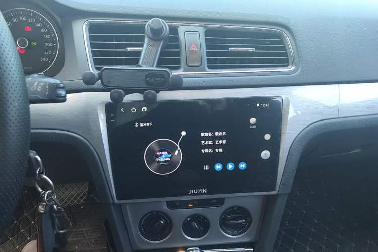 Used Volkswagen Lavida 2013 Revised Version 1.4 TSI DSG Comfort Edition Audio And AC Panel