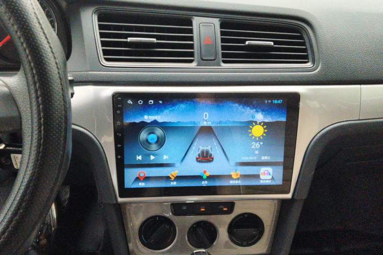 Used Volkswagen Lavida 2013 Revised Classic 1.6L Automatic Fashion Edition Audio And AC Panel