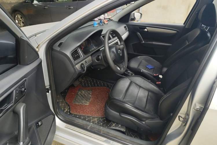 Used Volkswagen Lavida 2013 Restyled Classic 1.6L Automatic Comfort Edition Driver Seat
