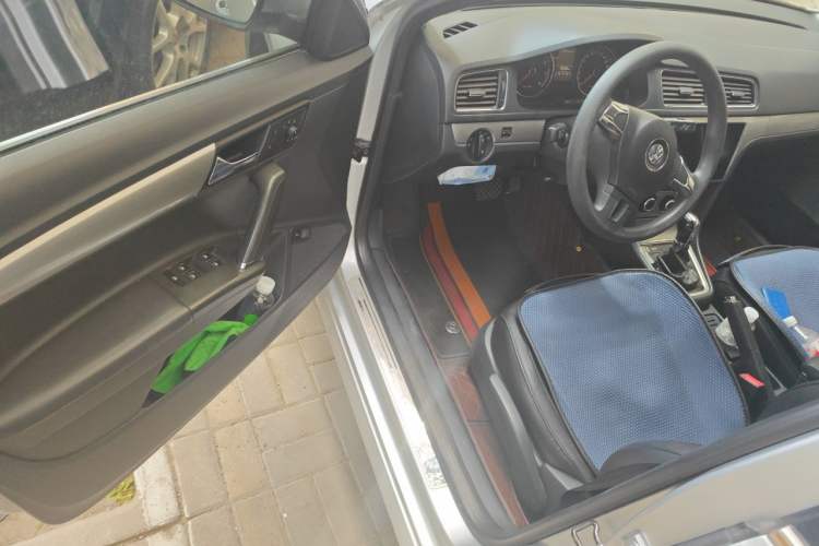 Used Volkswagen Lavida 2013 Restyled Classic 1.6L Automatic Comfort Edition Driver Seat