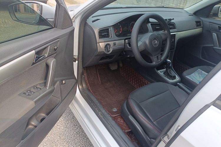Used Volkswagen Lavida 2013 Revised Classic 1.6L Automatic Fashion Edition Driver Seat