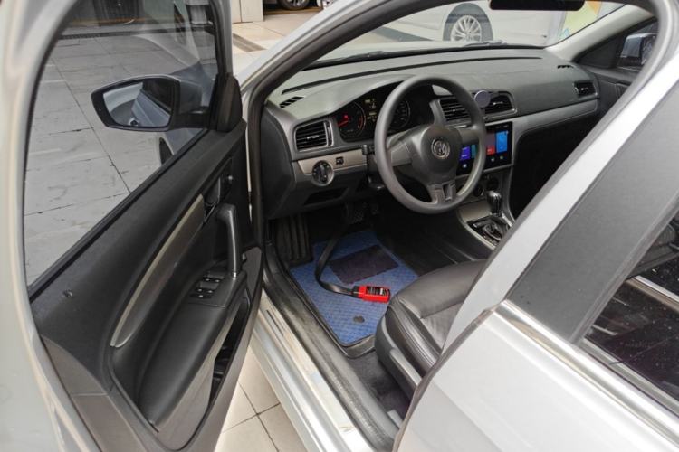 Used Volkswagen Lavida 2013 Revised Version 1.4 TSI DSG Comfort Edition Driver Seat