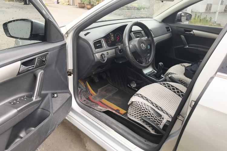Used Volkswagen Lavida 2013 Restyled Classic 1.6L Manual Comfort Edition Driver Seat