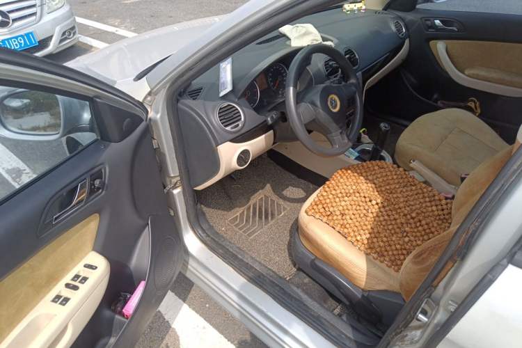 Used Volkswagen Lavida 2013 Classic 1.6L Manual Fashion Edition Driver Seat