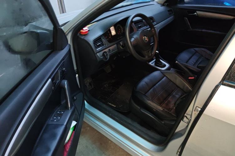 Used Volkswagen Lavida 2013 Revised Classic 1.6L Automatic Fashion Edition Driver Seat