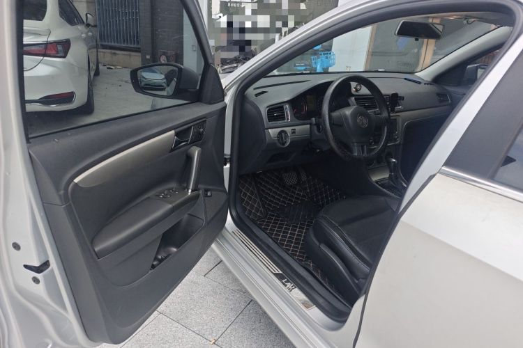 Used Volkswagen Lavida 2013 Restyled Classic 1.6L Automatic Comfort Edition Driver Seat