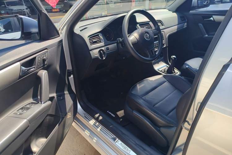 Used Volkswagen Lavida 2013 Restyled Classic 1.6L Manual Comfort Edition Driver Seat