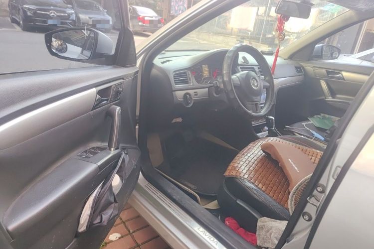 Used Volkswagen Lavida 2013 Restyled Classic 1.6L Automatic Comfort Edition Driver Seat