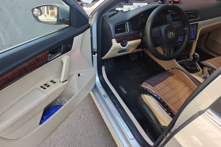 Used Volkswagen Lavida 2013 Restyled Classic 1.6L Automatic Comfort Edition Driver Seat