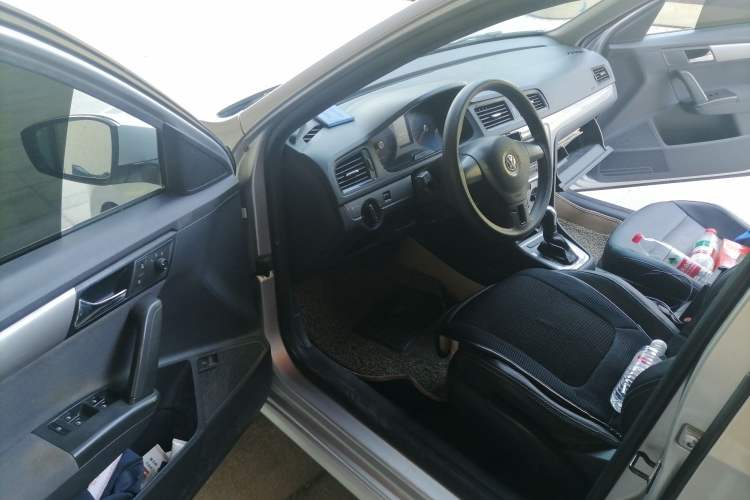 Used Volkswagen Lavida 2013 Revised Classic 1.6L Automatic Fashion Edition Driver Seat