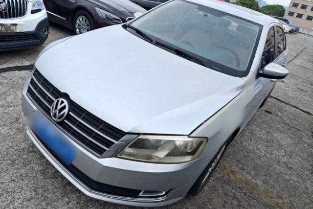 Used Volkswagen Lavida 2013 Restyled Classic 1.6L Manual Comfort Edition