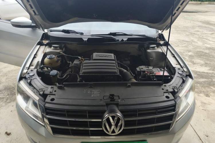Used Volkswagen Lavida 2013 Restyled Classic 1.6L Automatic Comfort Edition Engine Bay
