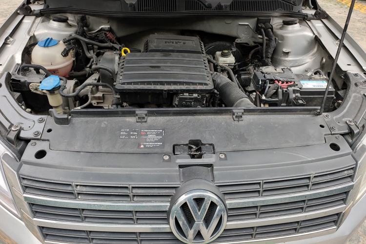 Used Volkswagen Lavida 2013 1.6L Automatic Comfort Edition Engine Bay