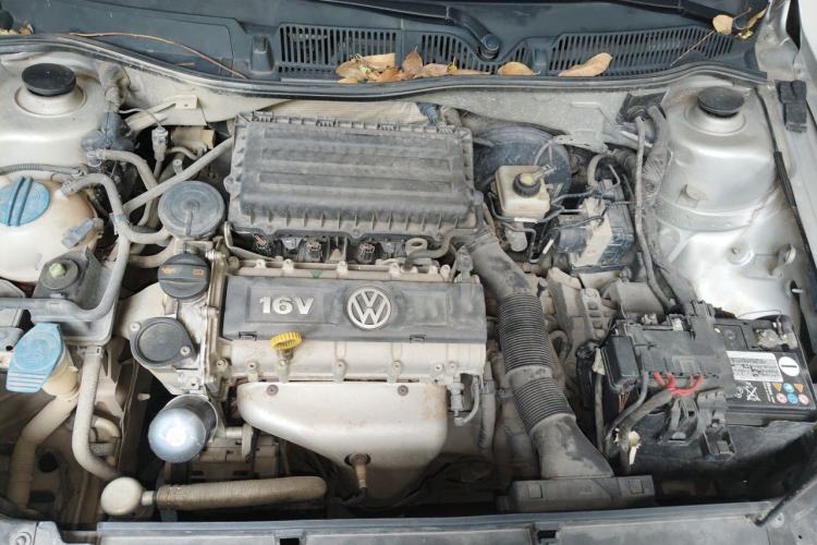Used Volkswagen Lavida 2013 1.6L Automatic Luxury Edition Engine Bay