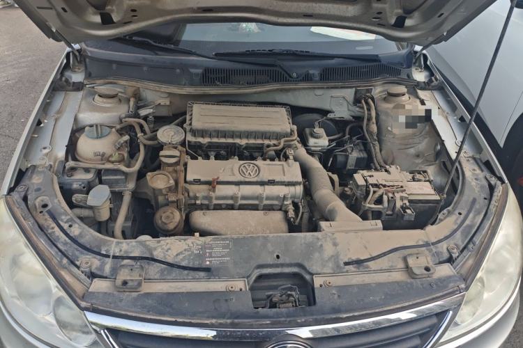 Used Volkswagen Lavida 2013 Classic 1.6L Manual Fashion Edition Engine Bay