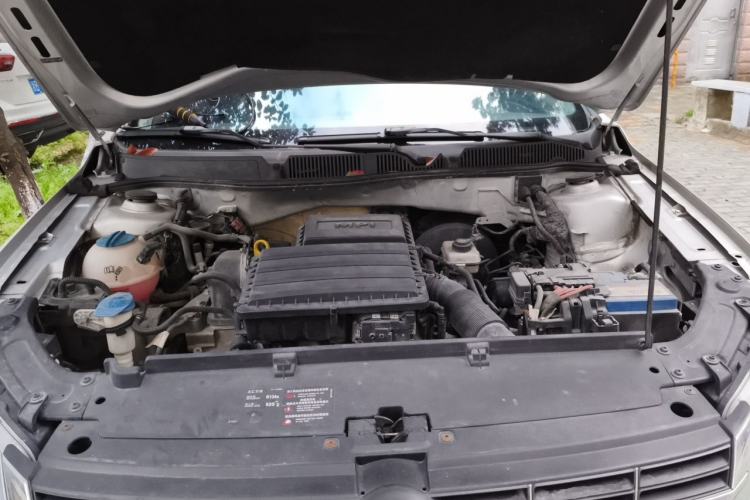 Used Volkswagen Lavida 2013 Restyled Classic 1.6L Automatic Comfort Edition Engine Bay