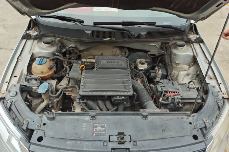 Used Volkswagen Lavida 2013 Revised Classic 1.6L Automatic Fashion Edition Engine Bay