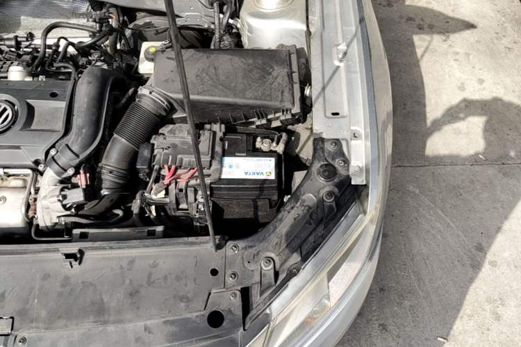 Used Volkswagen Lavida 2013 1.4TSI DSG Comfort Edition Engine Bay Left