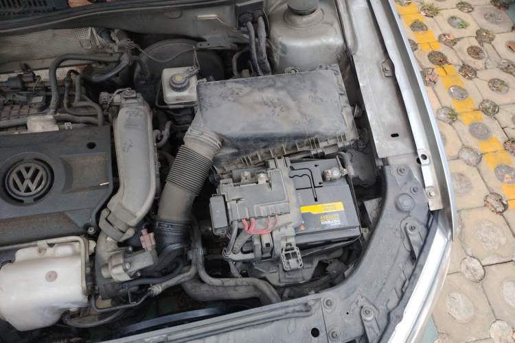 Used Volkswagen Lavida 2013 1.4TSI DSG Luxury Edition Engine Bay Left