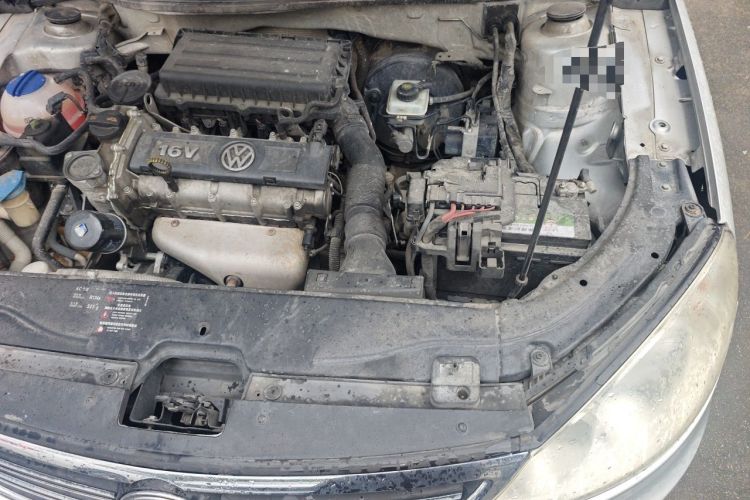 Used Volkswagen Lavida 2013 Classic 1.6L Manual Fashion Edition Engine Bay Left