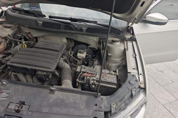 Used Volkswagen Lavida 2013 Restyled Classic 1.6L Automatic Comfort Edition Engine Bay Left