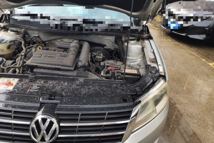 Used Volkswagen Lavida 2013 Revised Version 1.4 TSI DSG Comfort Edition Engine Bay Left