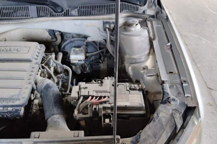 Used Volkswagen Lavida 2013 Restyled Classic 1.6L Manual Comfort Edition Engine Bay Left