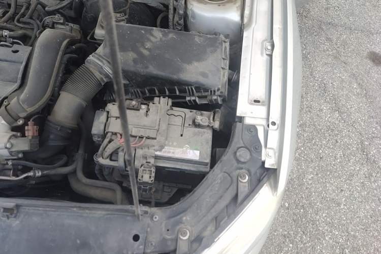 Used Volkswagen Lavida 2013 Revised Version 1.4 TSI DSG Comfort Edition Engine Bay Left