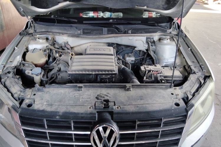 Used Volkswagen Lavida 2013 Restyled Classic 1.6L Manual Comfort Edition Engine Bay