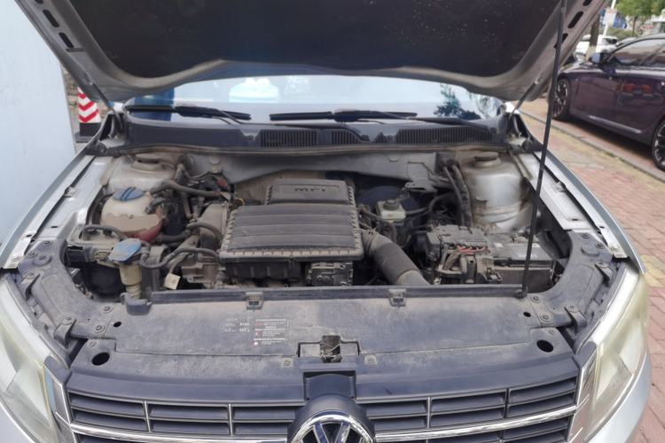 Used Volkswagen Lavida 2013 Restyled Classic 1.6L Manual Comfort Edition Engine Bay