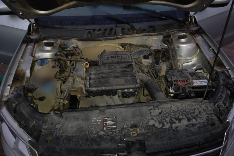 Used Volkswagen Lavida 2013 Revised Classic 1.6L Automatic Fashion Edition Engine Bay