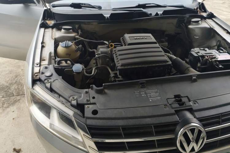 Used Volkswagen Lavida 2013 Restyled Classic 1.6L Automatic Comfort Edition Engine Bay Right