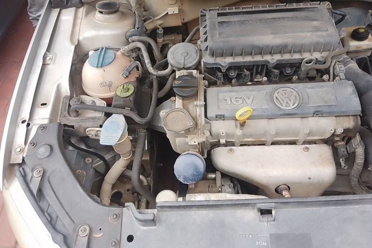 Used Volkswagen Lavida 2013 1.6L Automatic Fashion Edition Engine Bay Right