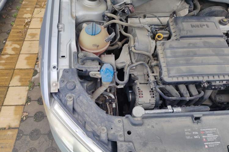 Used Volkswagen Lavida 2013 Restyled Classic 1.6L Automatic Comfort Edition Engine Bay Right