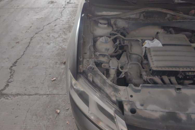 Used Volkswagen Lavida 2013 Revised Classic 1.6L Automatic Fashion Edition Engine Bay Right