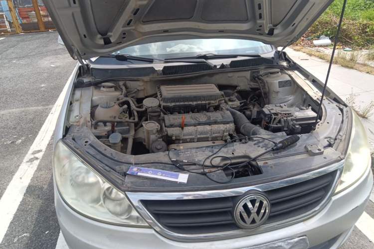 Used Volkswagen Lavida 2013 Classic 1.6L Manual Fashion Edition Engine Bay Right