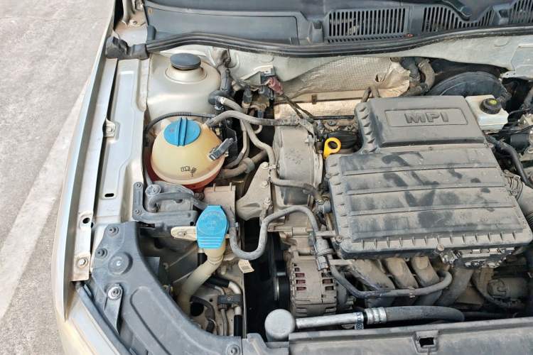 Used Volkswagen Lavida 2013 Restyled Classic 1.6L Automatic Comfort Edition Engine Bay Right