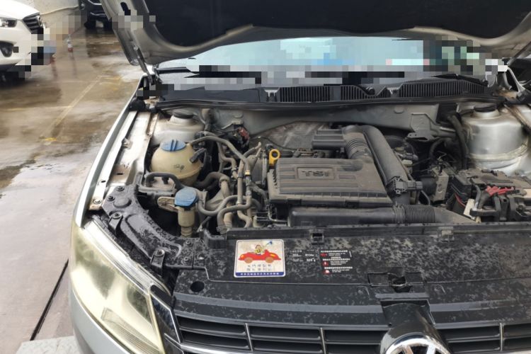 Used Volkswagen Lavida 2013 Revised Version 1.4 TSI DSG Comfort Edition Engine Bay Right