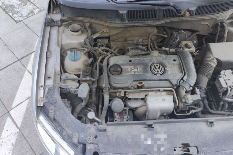 Used Volkswagen Lavida 2013 Revised Version 1.4 TSI DSG Comfort Edition Engine Bay Right