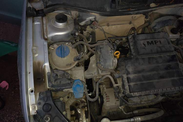 Used Volkswagen Lavida 2013 Revised Classic 1.6L Automatic Fashion Edition Engine Bay Right