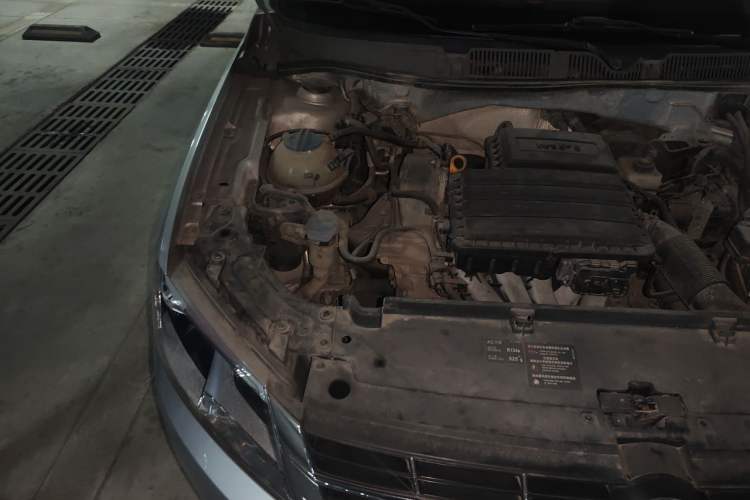 Used Volkswagen Lavida 2013 Restyled Classic 1.6L Automatic Comfort Edition Engine Bay Right