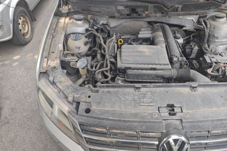 Used Volkswagen Lavida 2013 1.4TSI Manual Comfort Edition Engine Bay Right