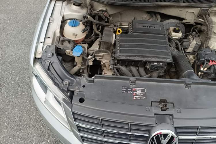 Used Volkswagen Lavida 2013 Restyled Classic 1.6L Automatic Comfort Edition Engine Bay Right