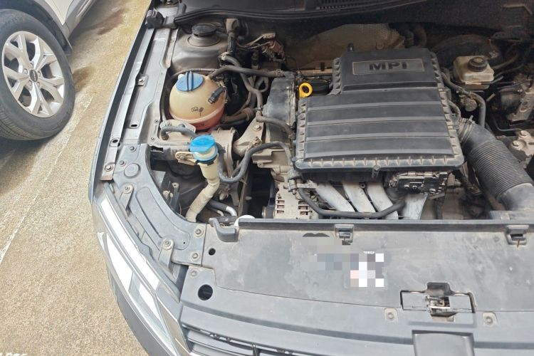 Used Volkswagen Lavida 2013 Restyled Classic 1.6L Manual Comfort Edition Engine Bay Right