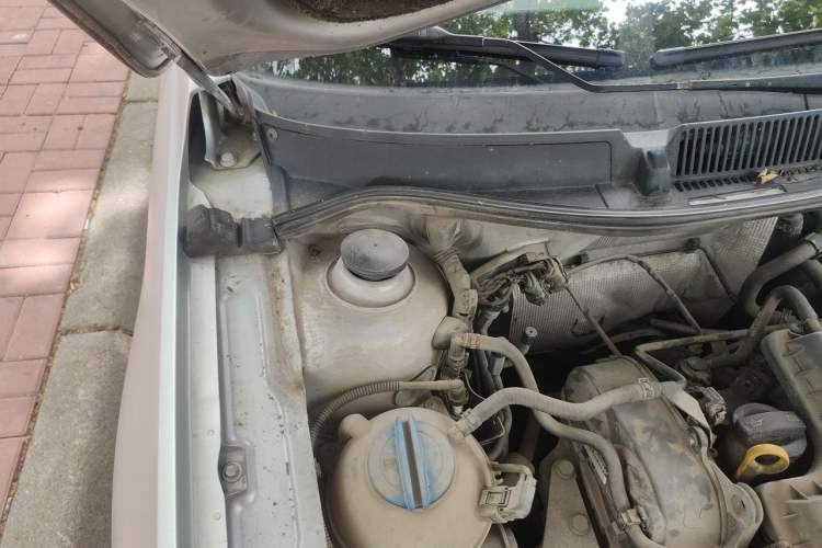 Used Volkswagen Lavida 2013 Restyled Classic 1.6L Automatic Comfort Edition Engine Bay Right