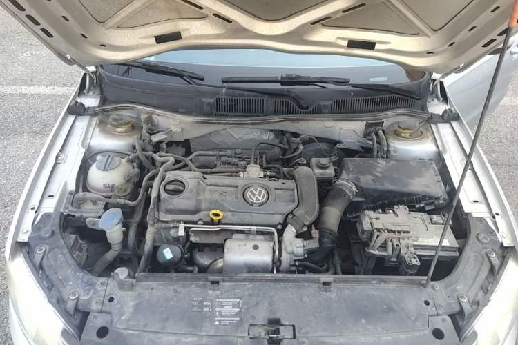 Used Volkswagen Lavida 2013 Revised Version 1.4 TSI DSG Comfort Edition Engine Bay